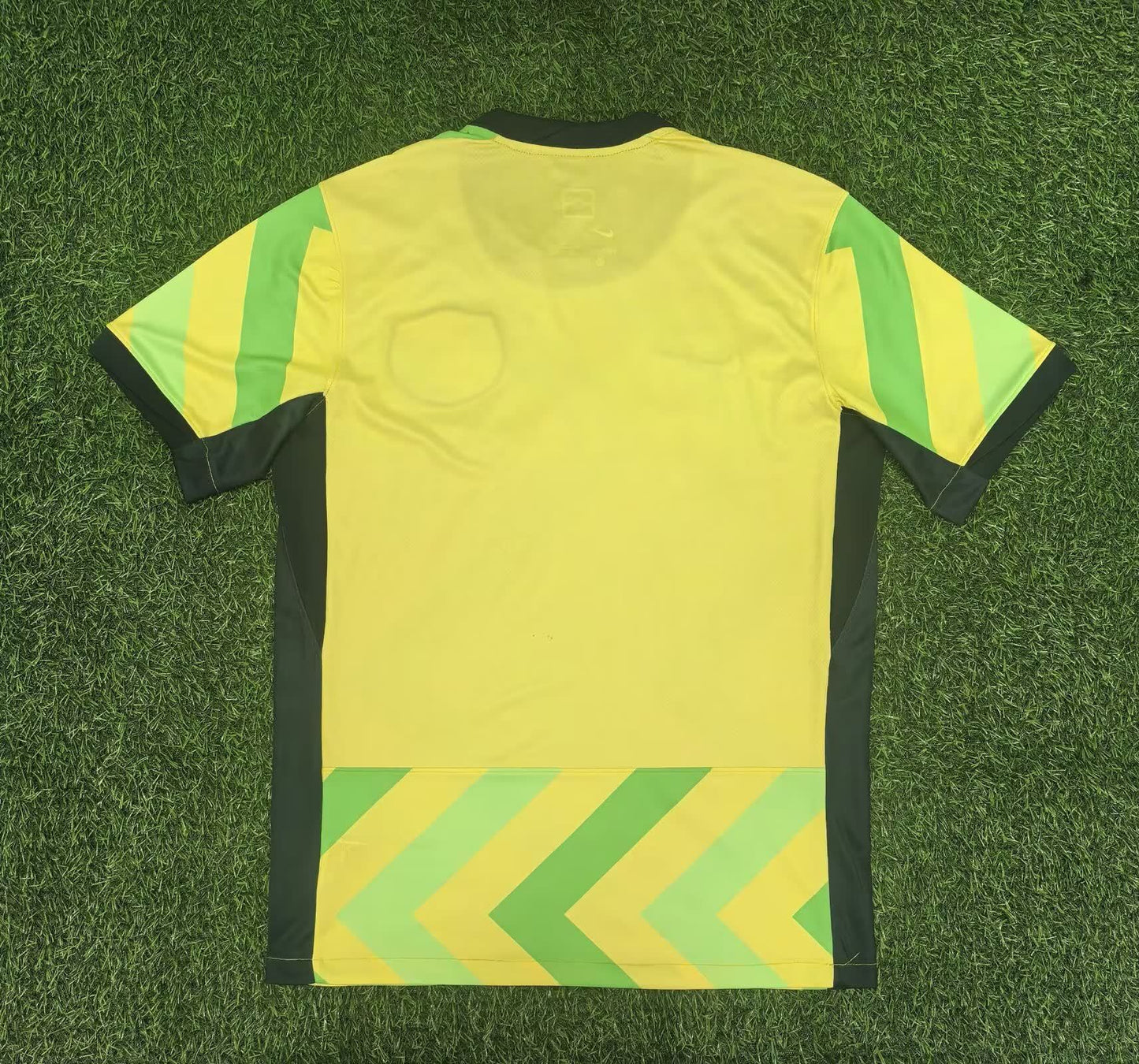 25/26 Australia home