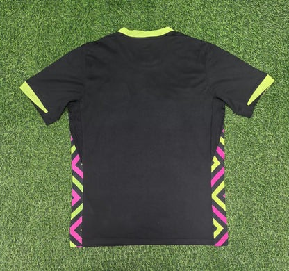 25/26 Australia away