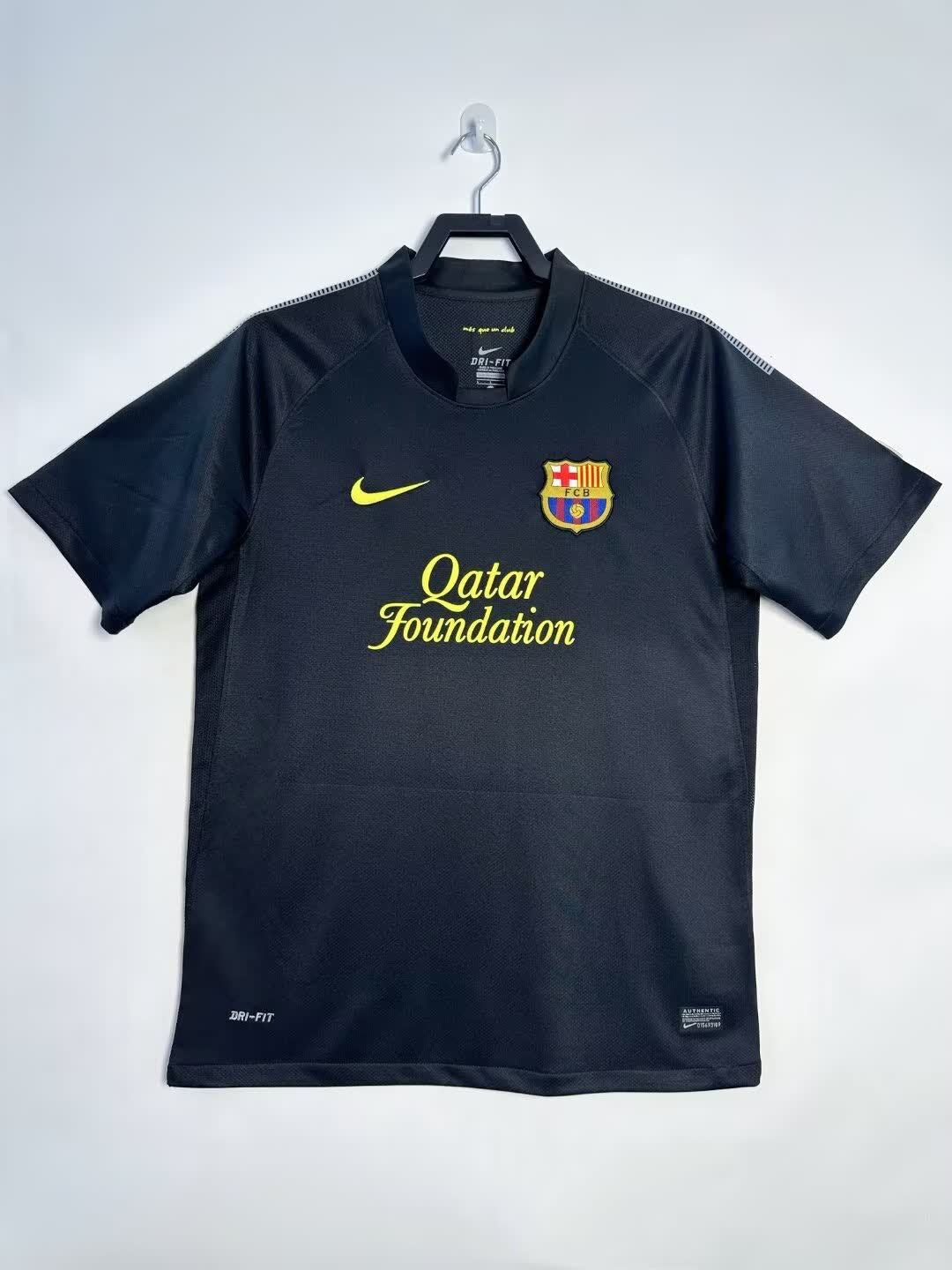 Barcelona 2011 away