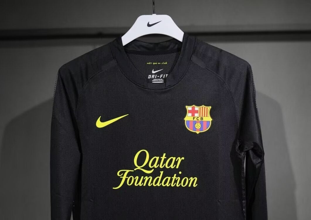Barcelona 2011 away (long sleeves)